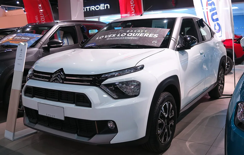 Nova Basalt Shine Turbo 200 Flex 24/25 Auto — Citroën