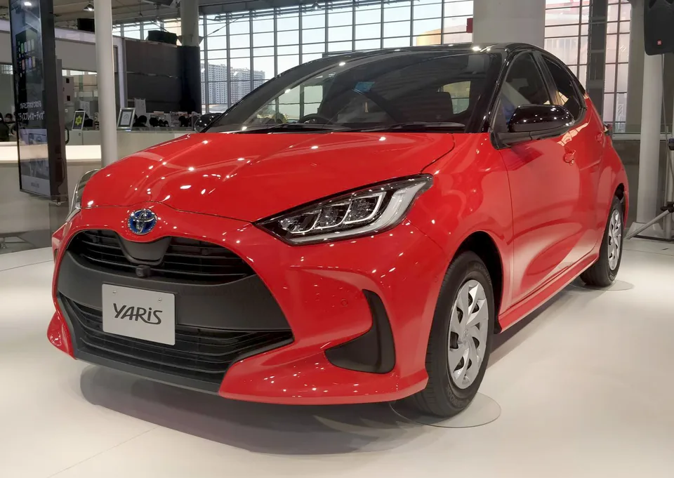 Toyota Yaris Hatch XLS 1.5 CVT Flex — Toyota